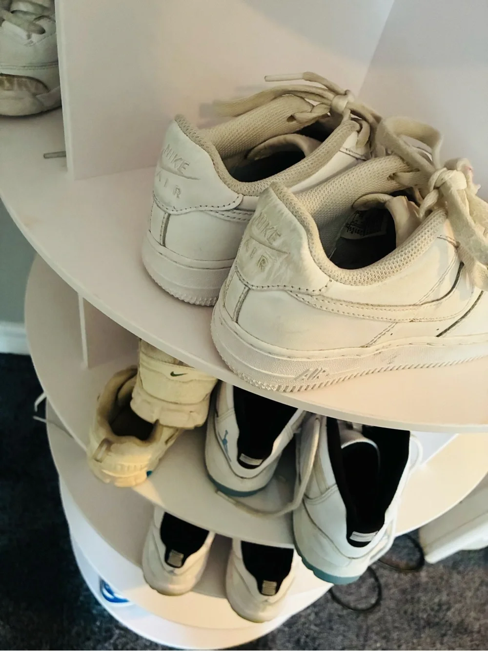 Nike classic low